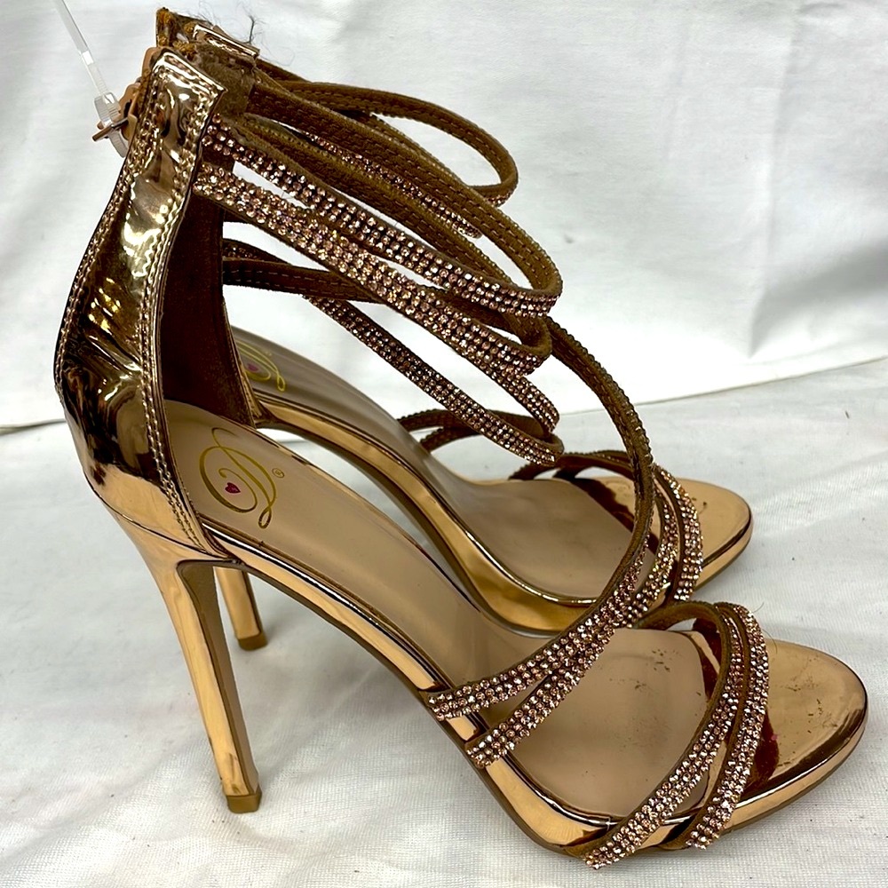 D gold with diamond platform Heels ladies sz 7m